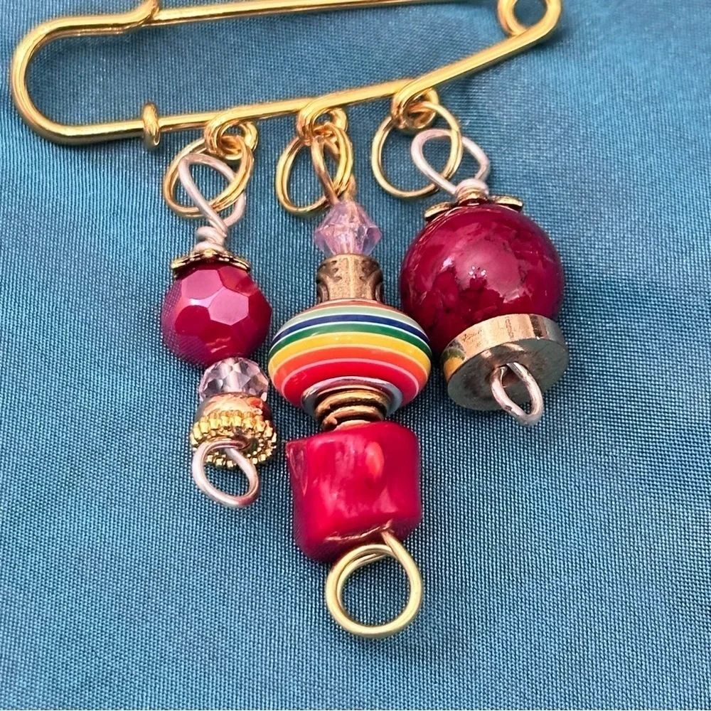 Brooch | Hand Crafted | Glass Beaded |  Pin Multicolor Wire-Wrapped OOAK 4370